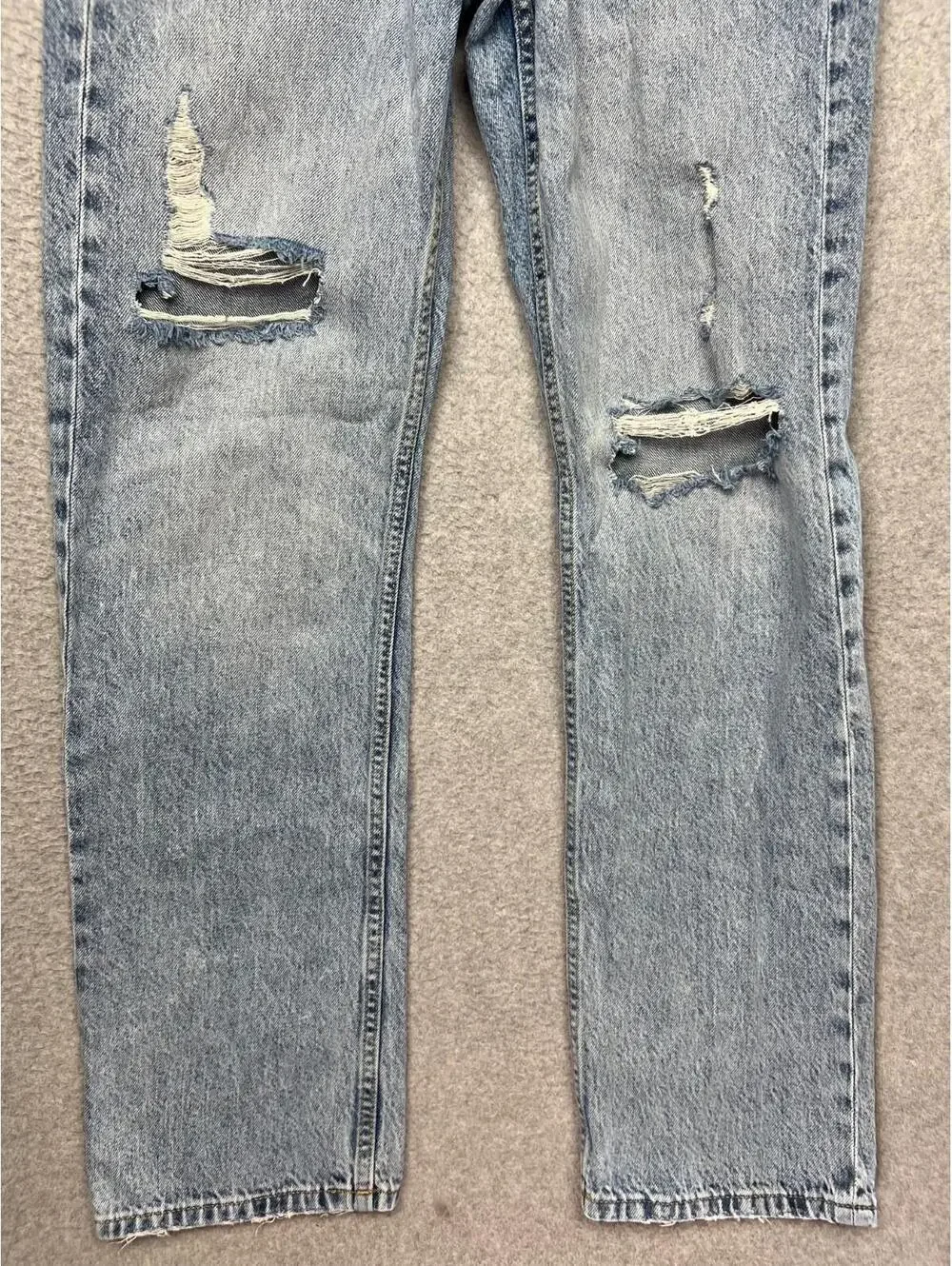 Aeropostale Distressed 90's Baggy Women's size 00R Light Blue Denim jeans